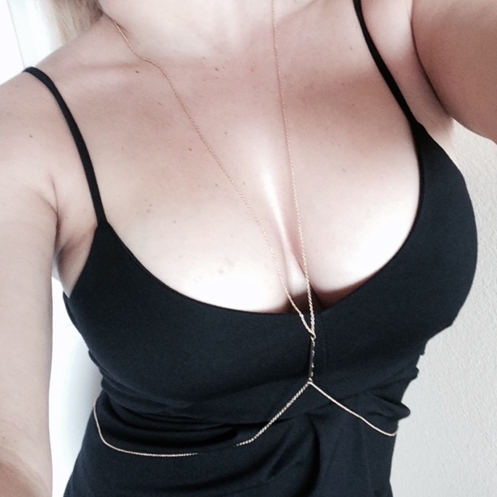 Sexy Body Chain ✨ Gold